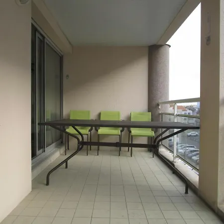 Moderne Avec Terrasse A 100m De La Des Sables-d'olonne - Fr-1-197-405 *